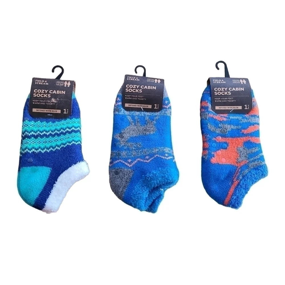 3 Pack Field and Stream Aloe Infused Cozy Cabin Socks, Size Youth Shoe 10 - 4